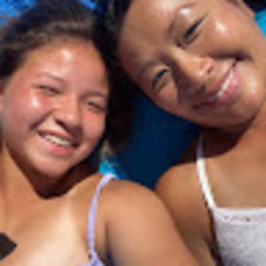 Meet your Posher, Chloe